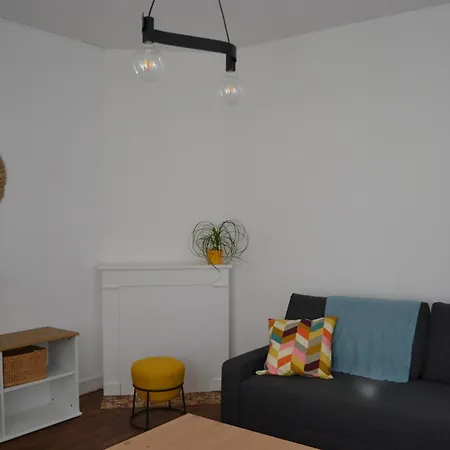 Maison De 4 A Cholet, Ideale Pour Les Familles, Groupes Et Sportifs ! *