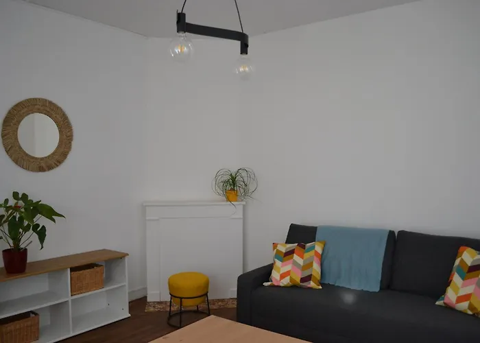 Maison De 4 A Cholet, Ideale Pour Les Familles, Groupes Et Sportifs ! *